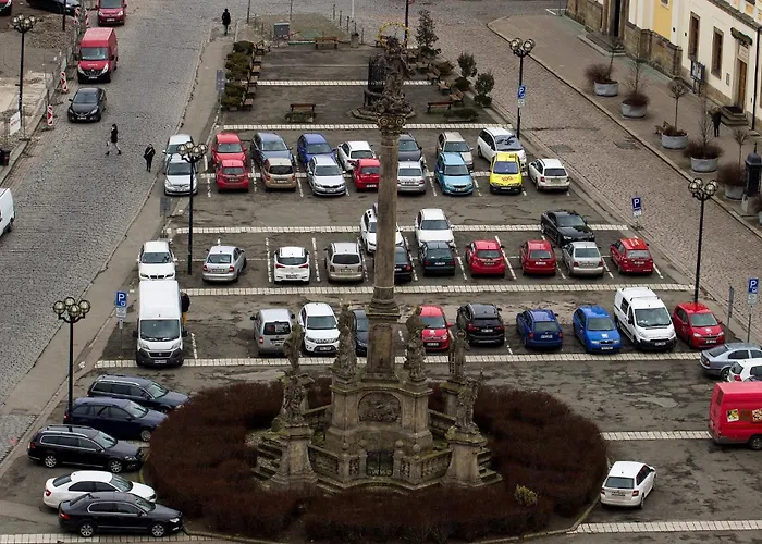 Prostorny Byt V Centru 3 Kk 80 M2